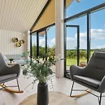 Hébergement de vacances 3 Bedroom Cozy In Aakirkeby *