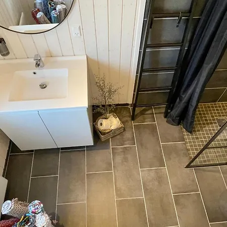 Prázdninový dům 3 Bedroom Cozy In Aakirkeby Åkirkeby
