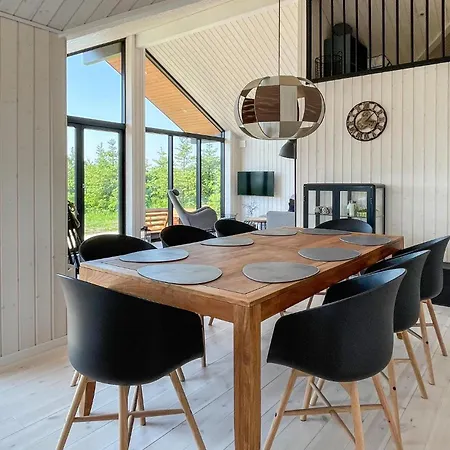 Hébergement de vacances 3 Bedroom Cozy In Aakirkeby