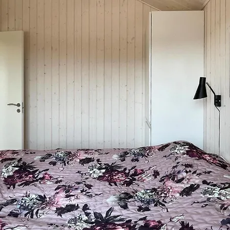 Prázdninový dům 3 Bedroom Cozy In Aakirkeby *